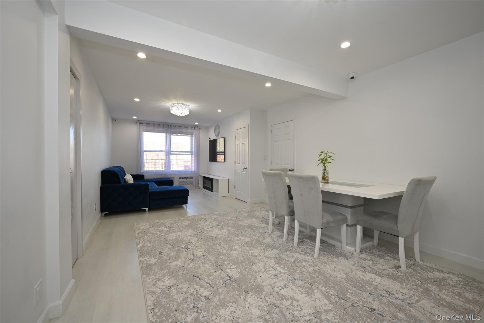 100-25 Queens Boulevard # 7M, Forest Hills, NY 11375