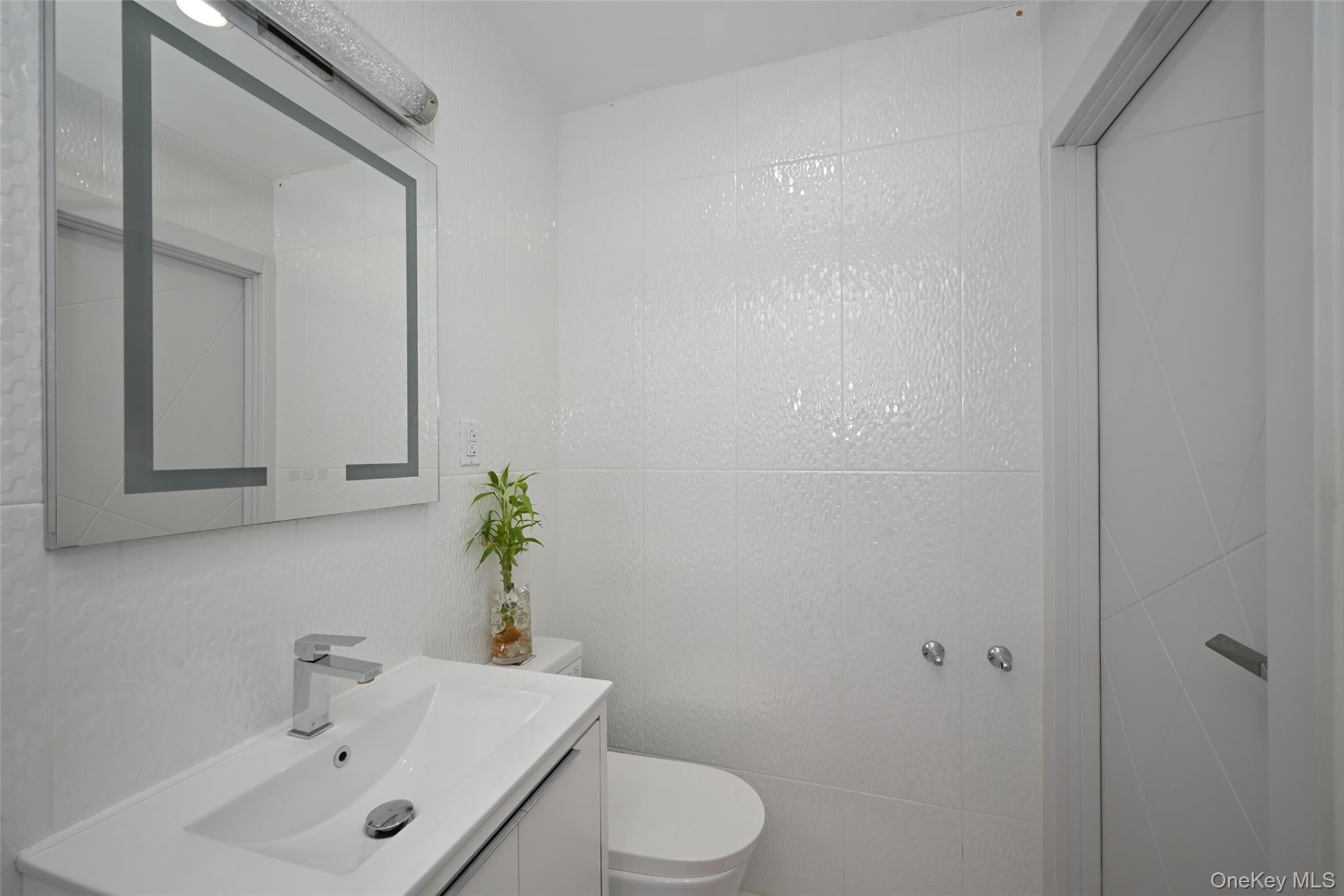 100-25 Queens Boulevard # 7M, Forest Hills, NY 11375