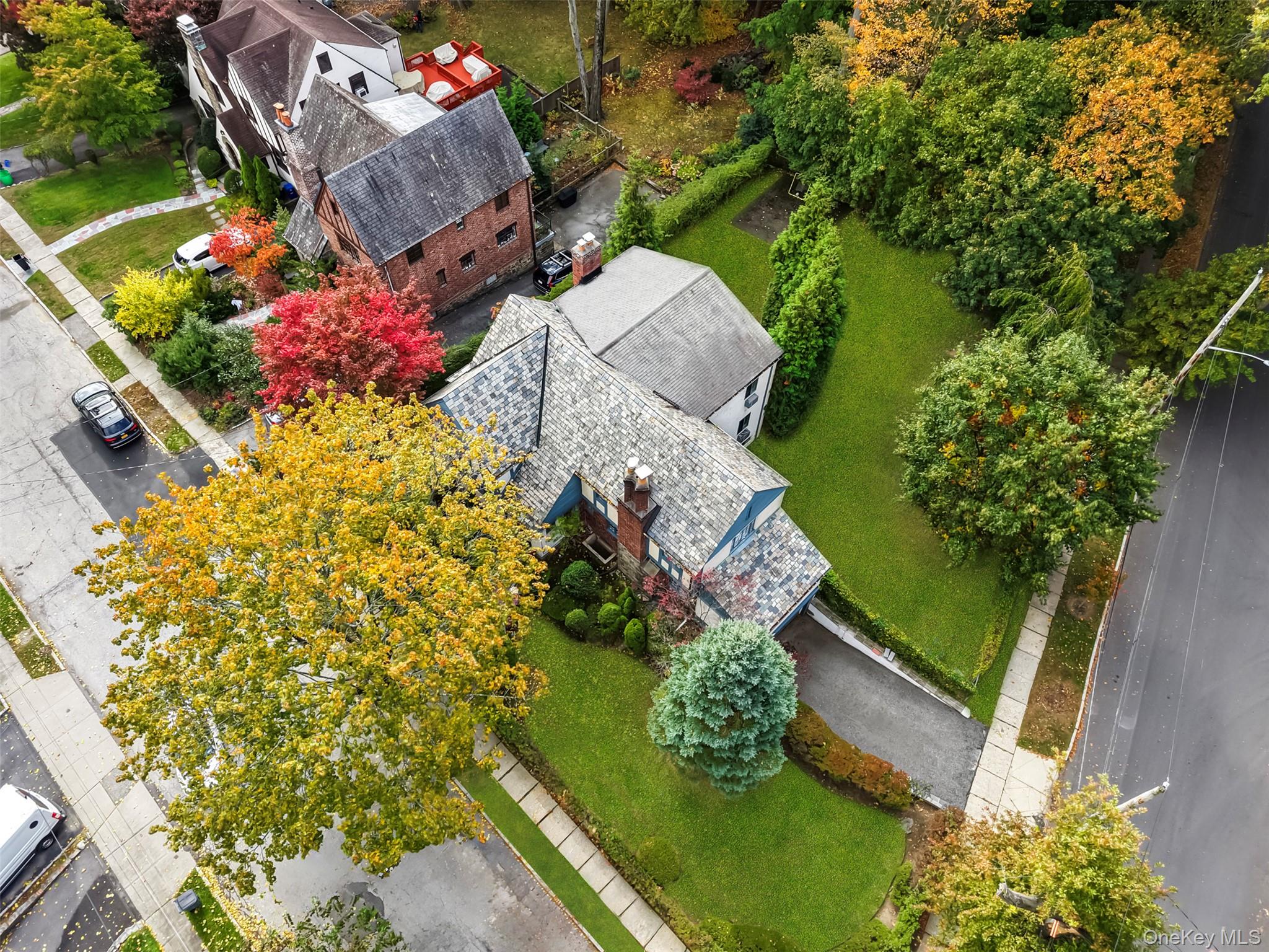 94 Parkway E, Mount Vernon, NY 10552