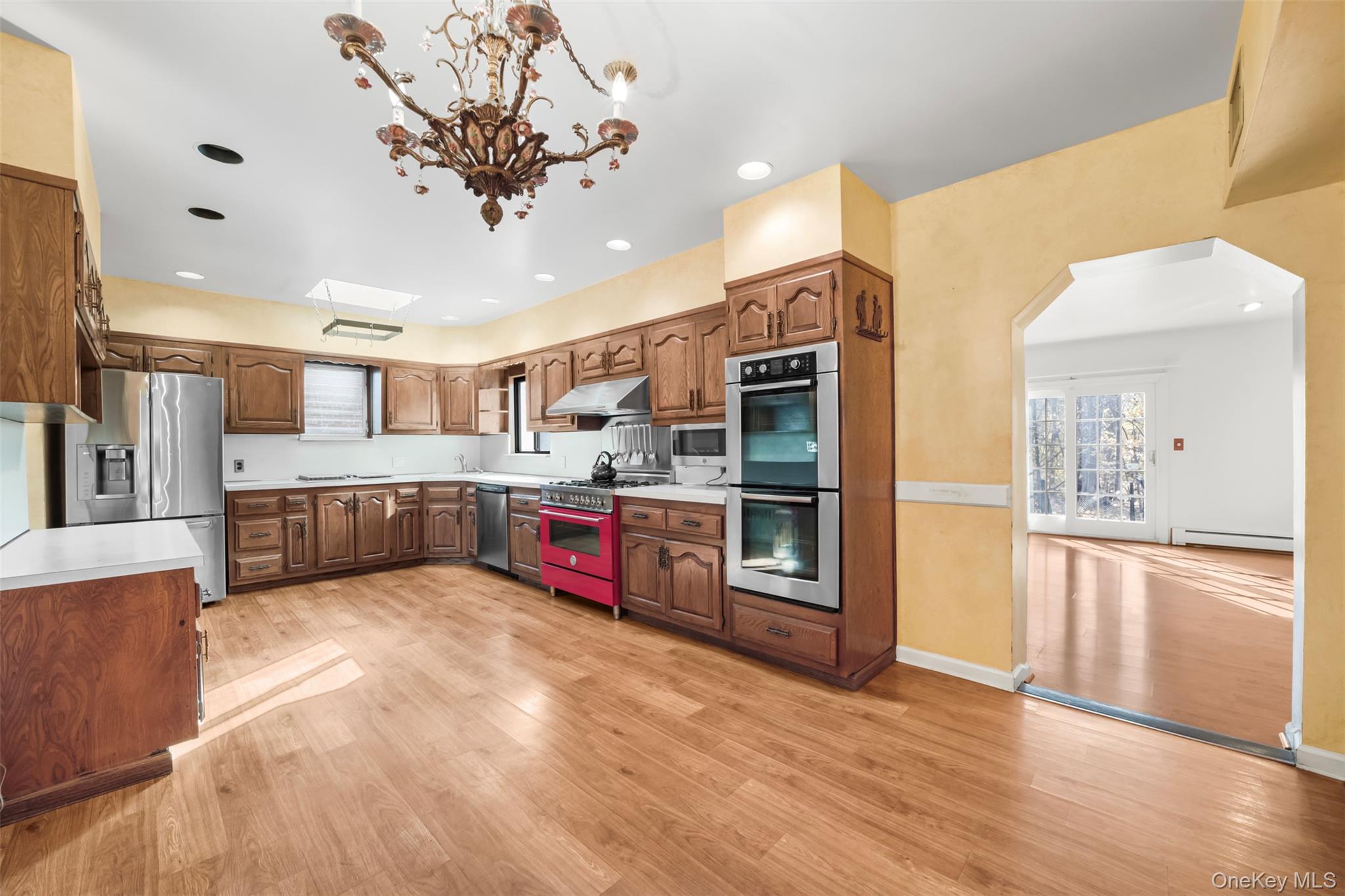 94 Parkway E, Mount Vernon, NY 10552