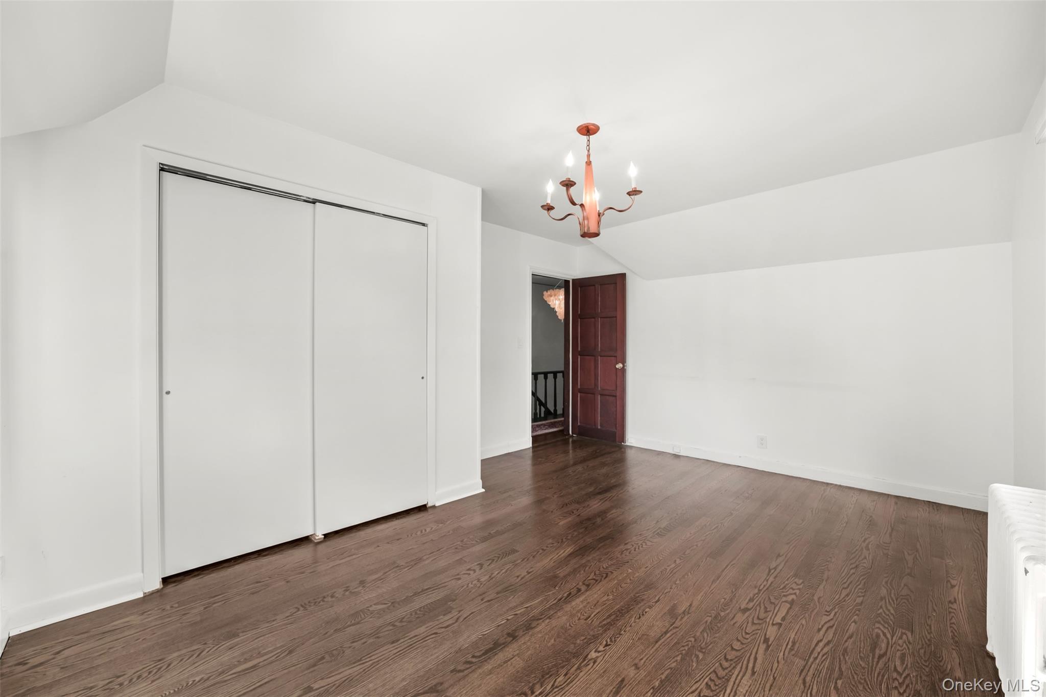 94 Parkway E, Mount Vernon, NY 10552