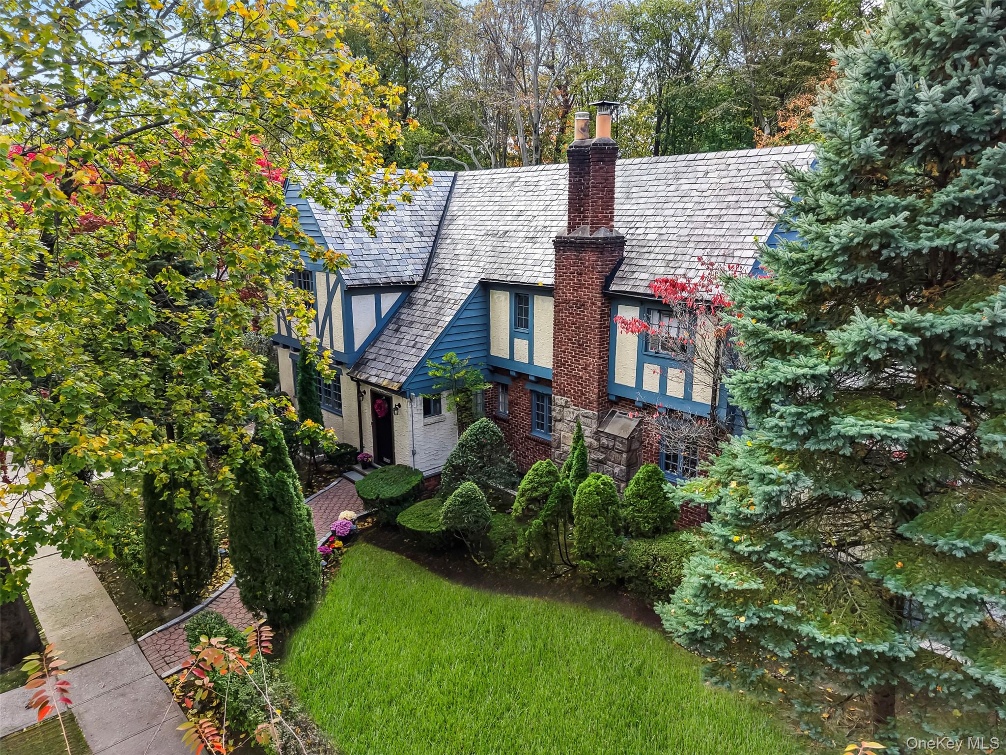 94 Parkway E, Mount Vernon, NY 10552