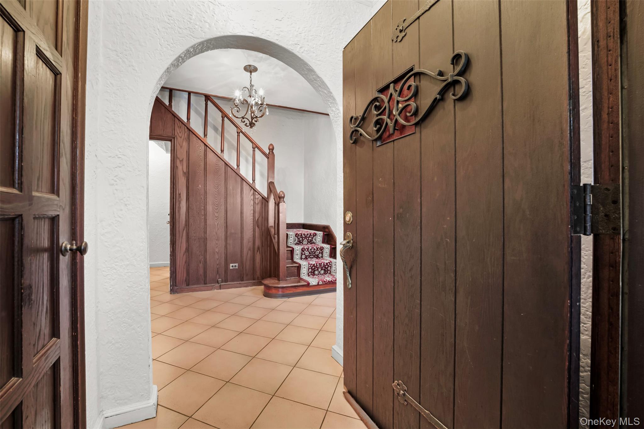 94 Parkway E, Mount Vernon, NY 10552