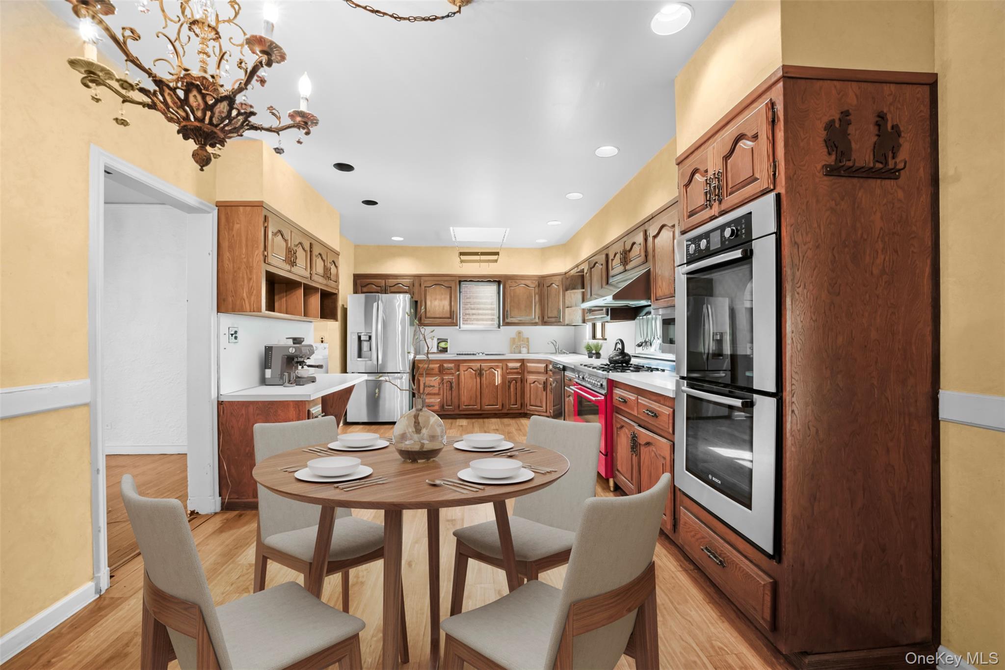 94 Parkway E, Mount Vernon, NY 10552