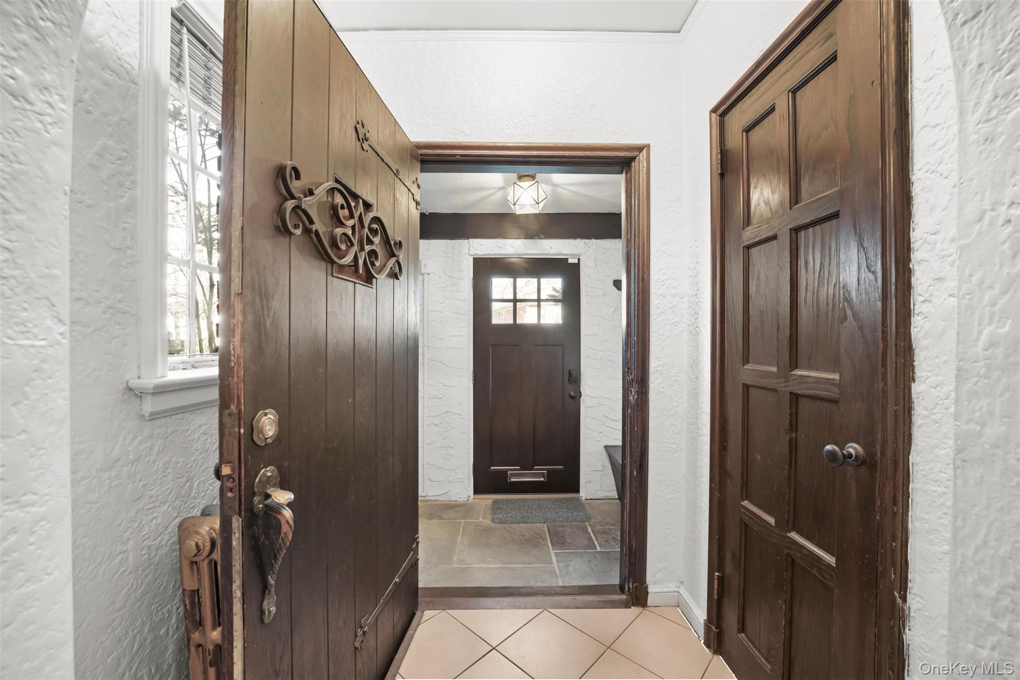 94 Parkway E, Mount Vernon, NY 10552