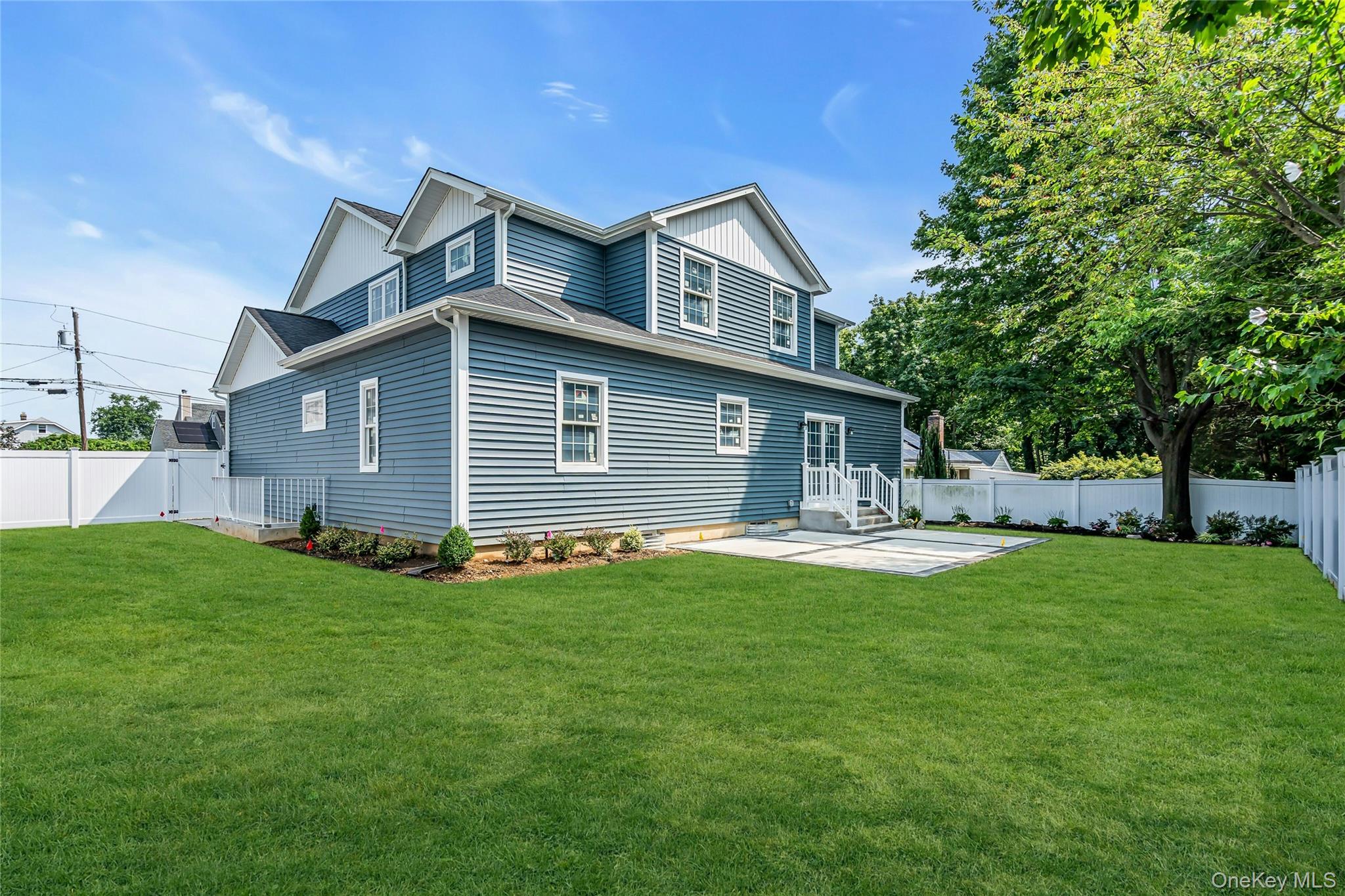 68 Caroline Street, Bethpage, NY 11714