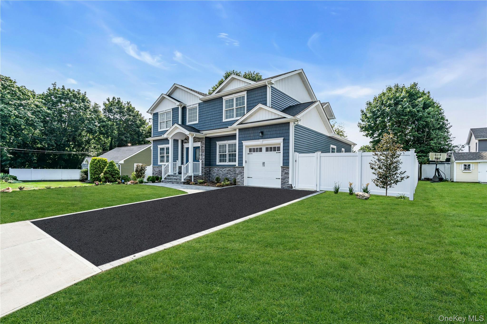 68 Caroline Street, Bethpage, NY 11714