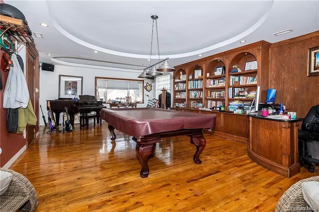 610 City Island Avenue, Bronx, NY 10464