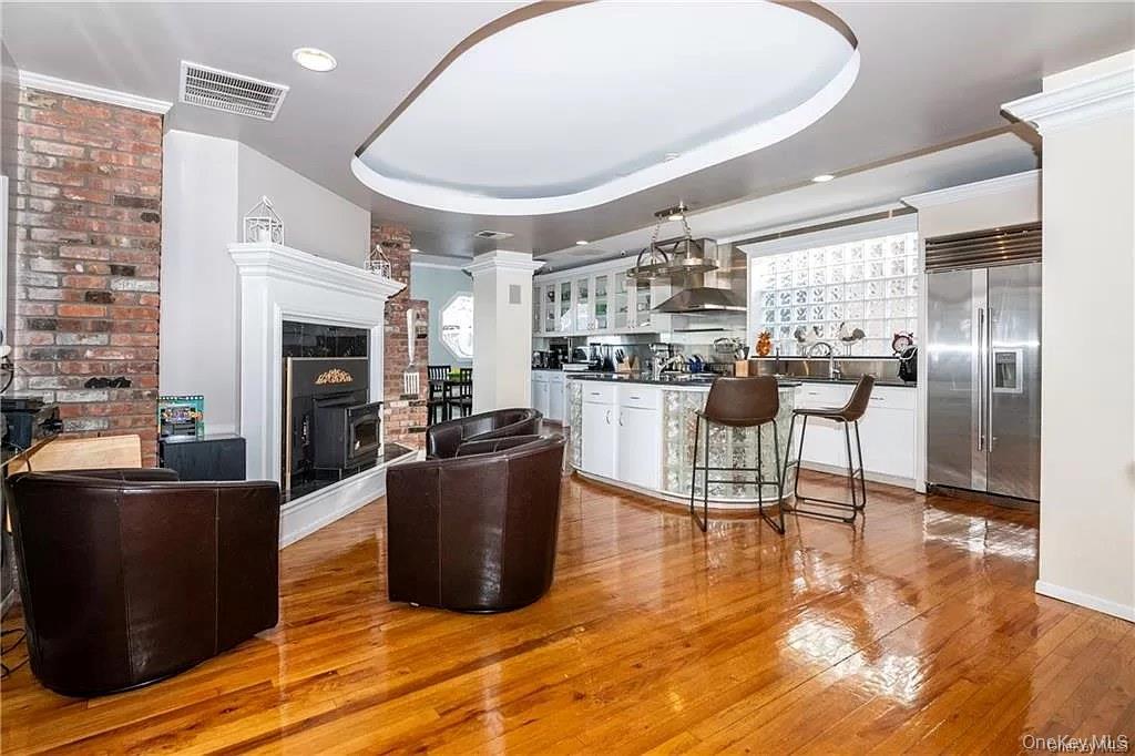 610 City Island Avenue, Bronx, NY 10464