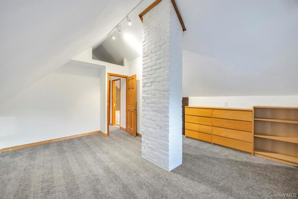 9 Redwood Lane, Levittown, NY 11756