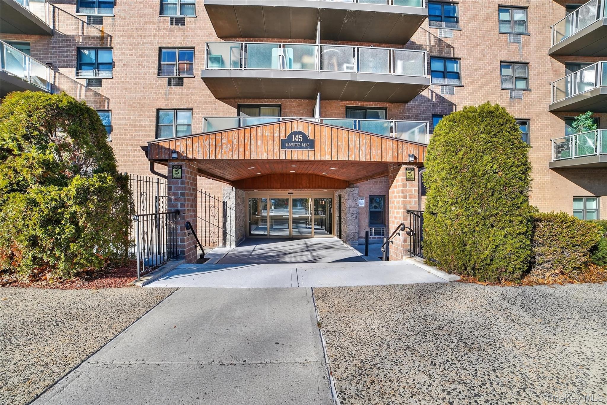 145 Valentine # 8E, Yonkers, NY 10705