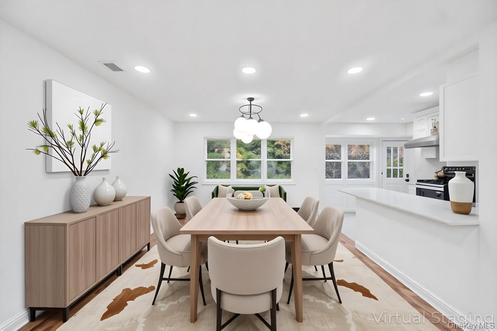 33 Eastfield Lane, Melville, NY 11747