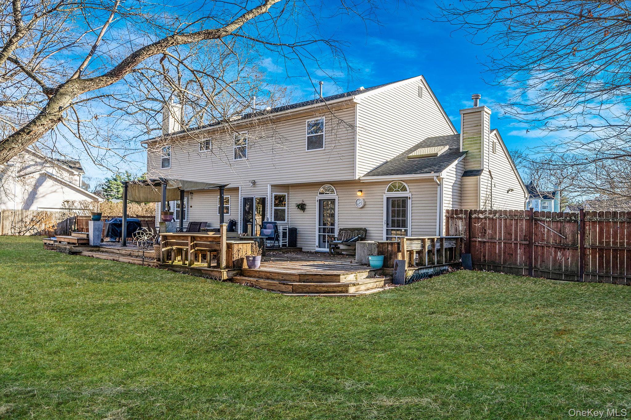 9 Minto Court, Centereach, NY 11720