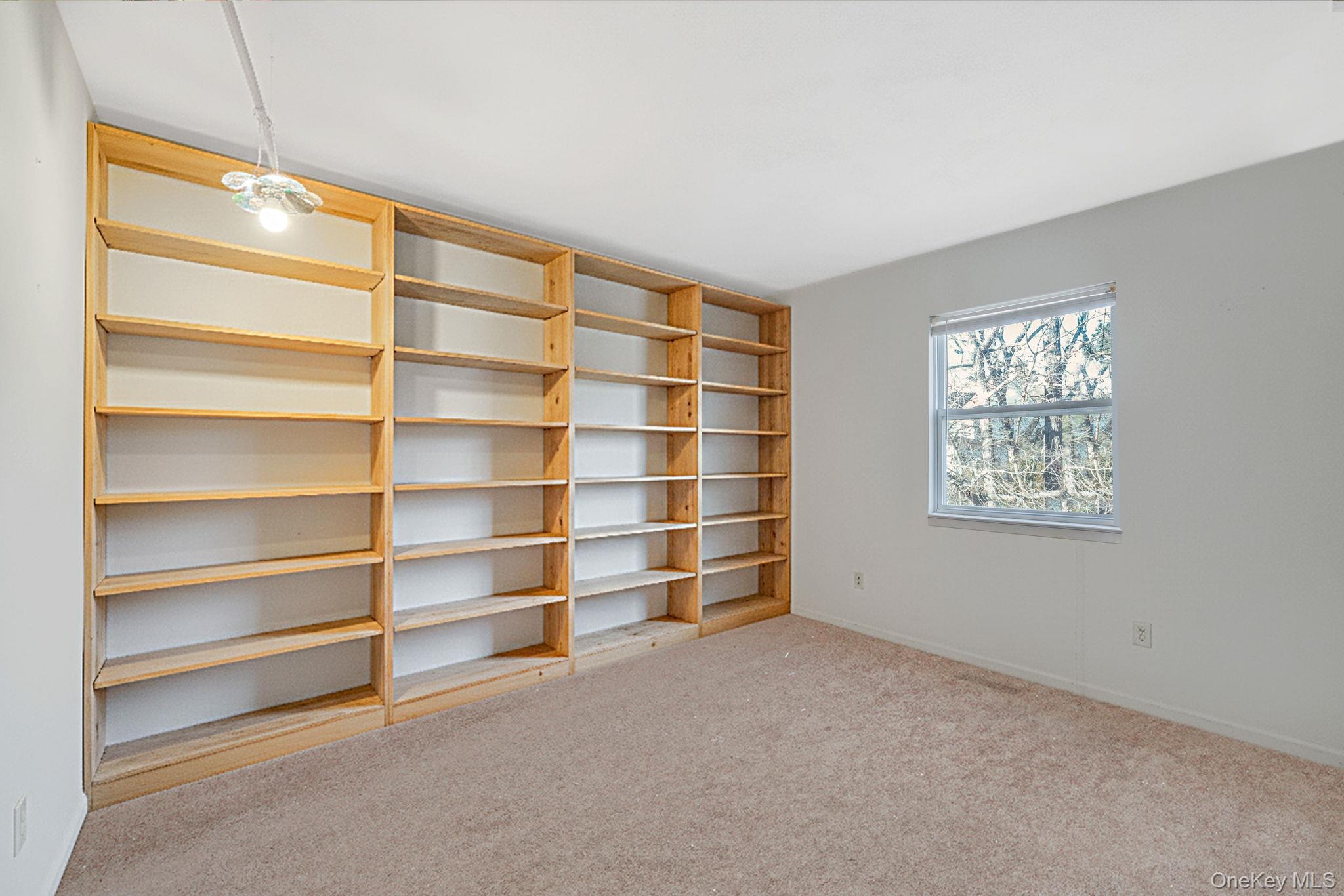 9 Minto Court, Centereach, NY 11720