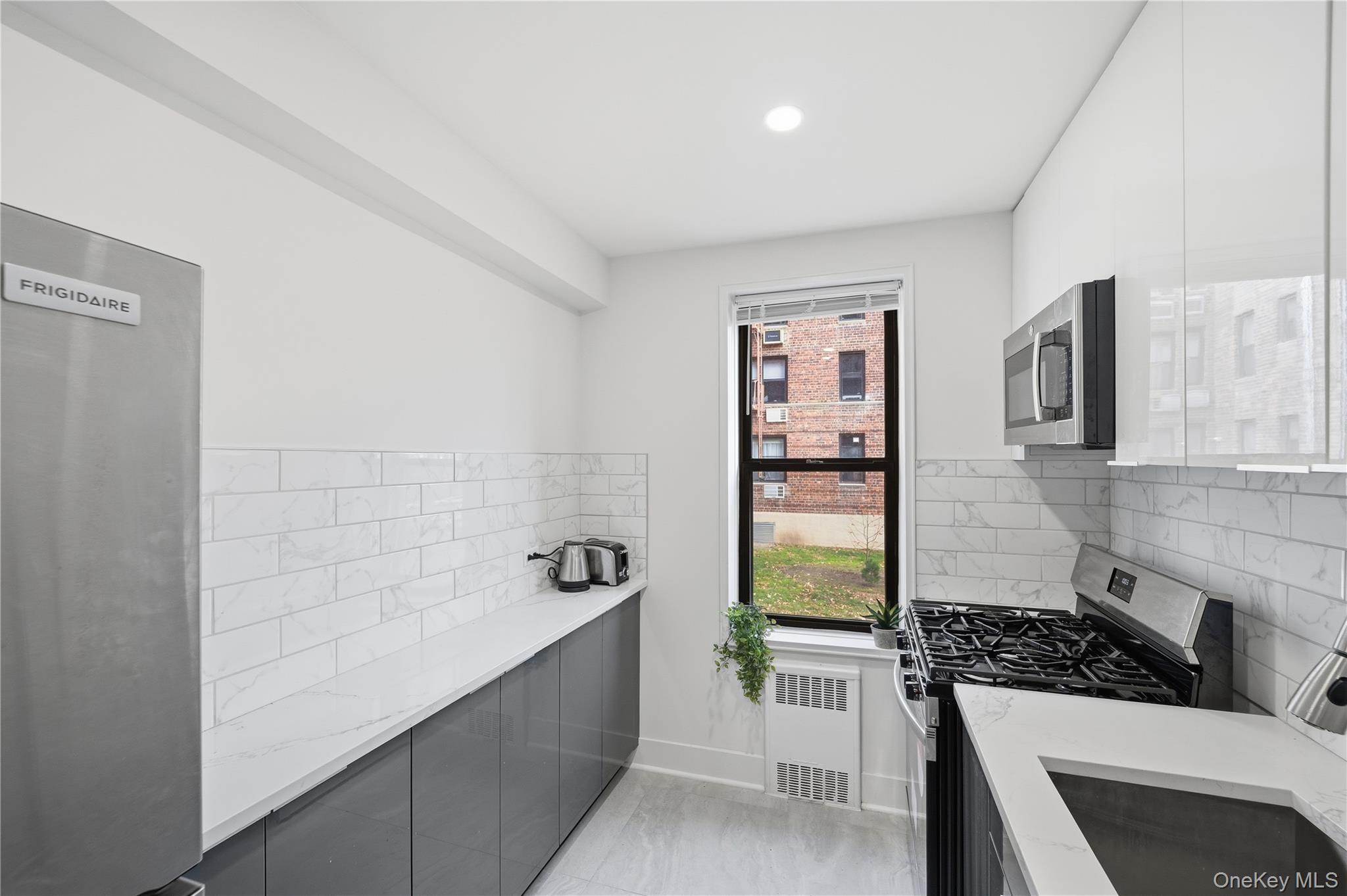 226-26 Union Turnpike # 1R, Bayside, NY 11364