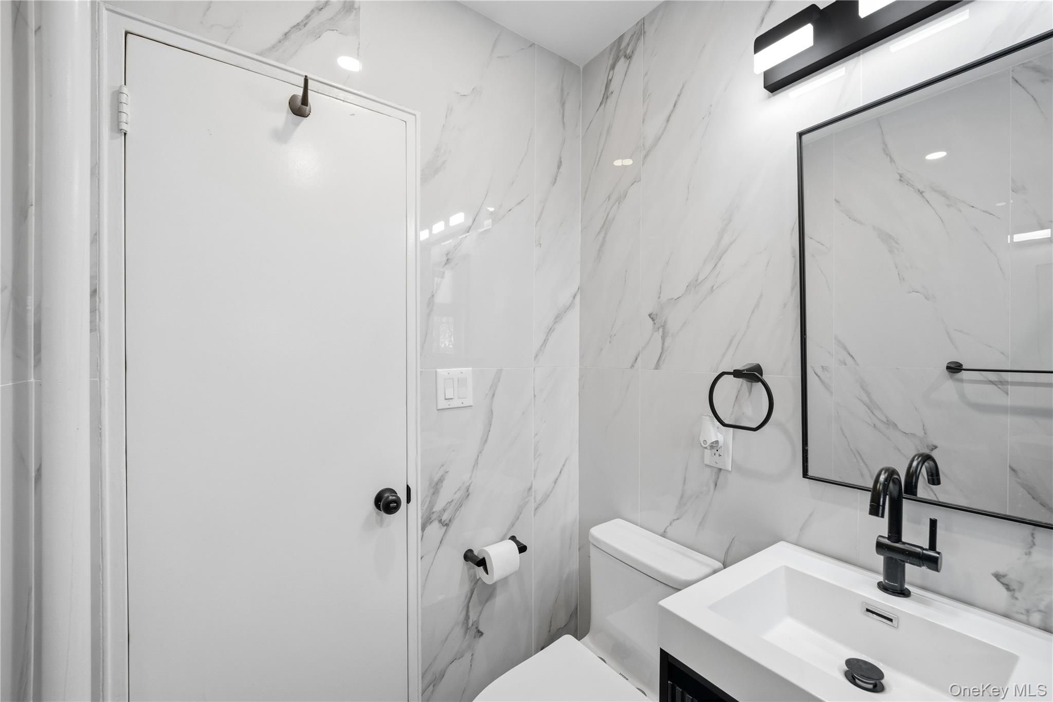 226-26 Union Turnpike # 1R, Bayside, NY 11364