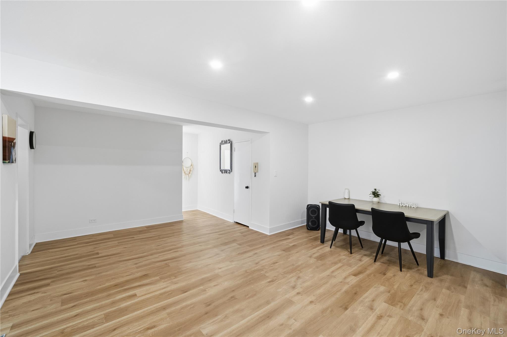 226-26 Union Turnpike # 1R, Bayside, NY 11364