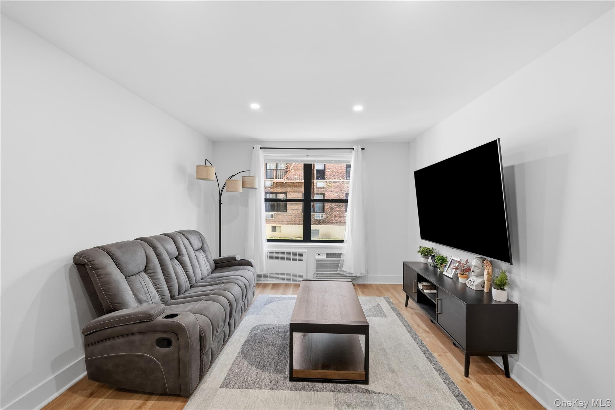 226-26 Union Turnpike # 1R, Bayside, NY 11364