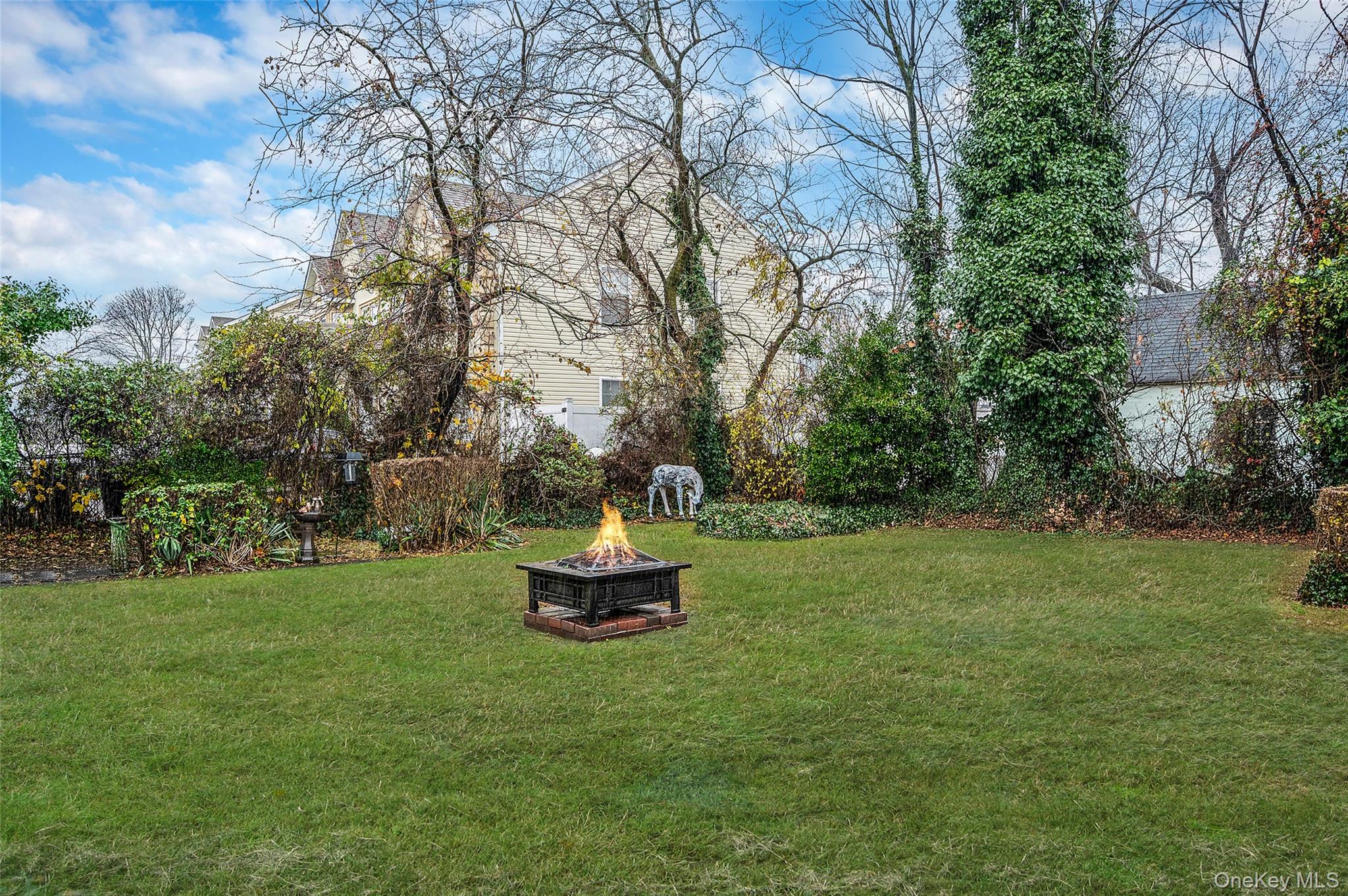 3 Poplar Road, Amityville, NY 11701