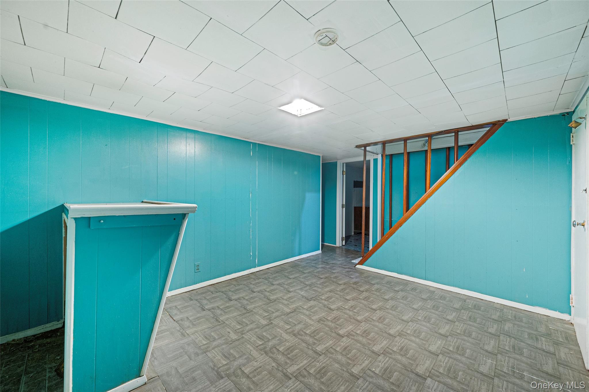 3 Poplar Road, Amityville, NY 11701