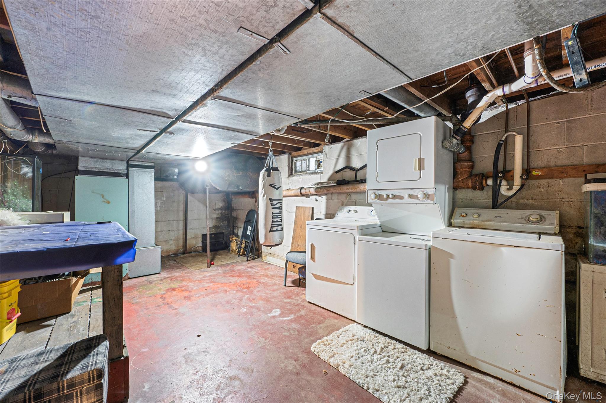 3 Poplar Road, Amityville, NY 11701