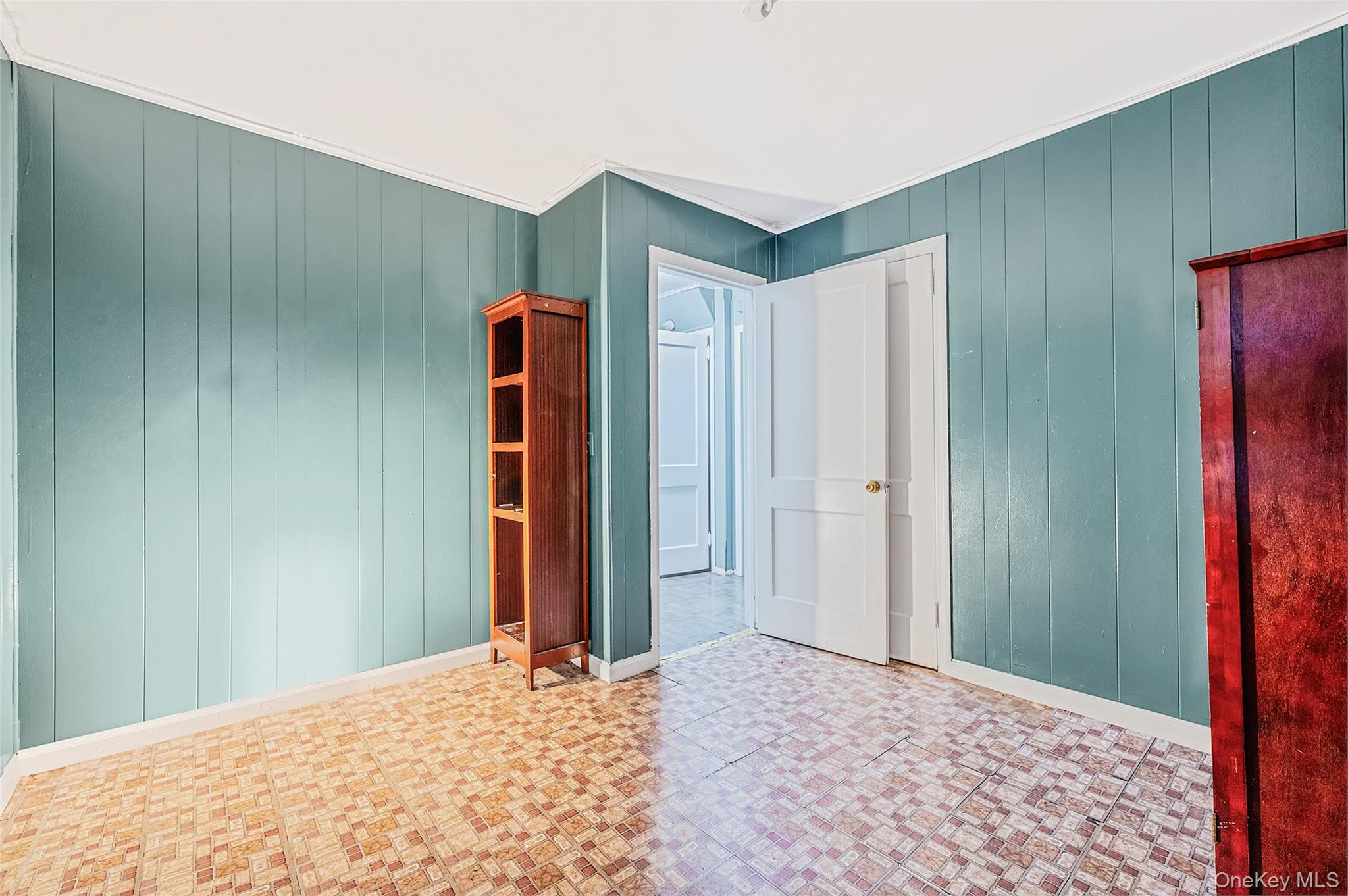 3 Poplar Road, Amityville, NY 11701