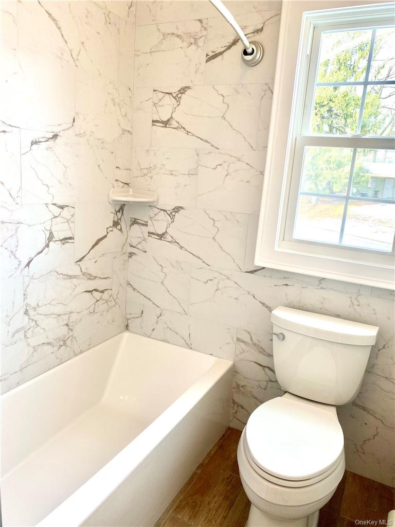 26 Courtland Street # 2R, Middletown, NY 10940