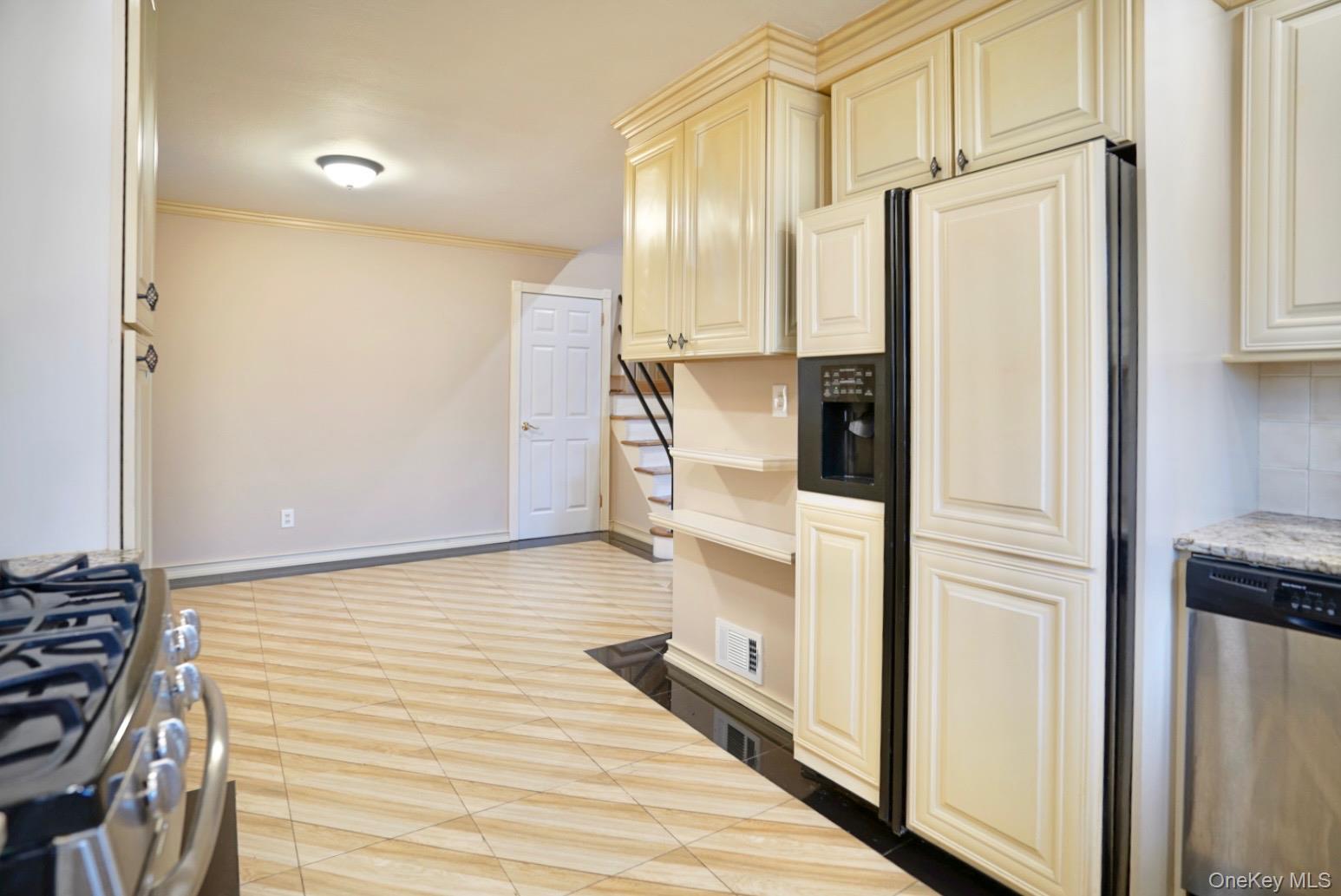 34 Oakley Drive, Huntington, NY 11746