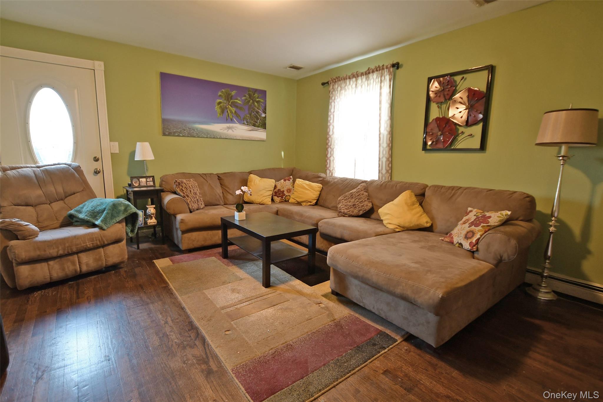 7 Maple Road, Middle Island, NY 11953