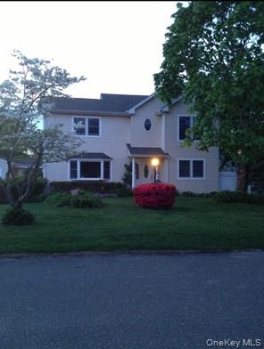 7 Maple Road, Middle Island, NY 11953