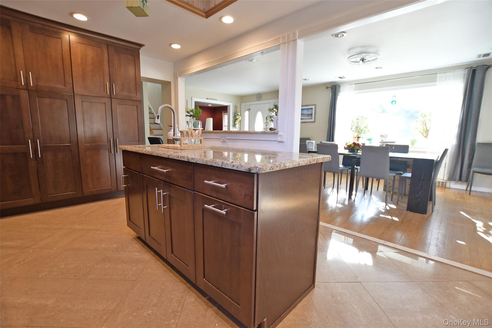 7 Maple Road, Middle Island, NY 11953