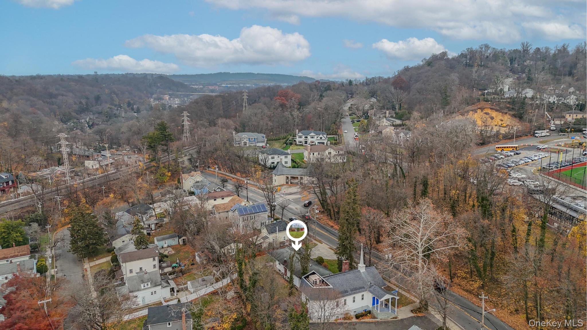 45 Roslyn Road, Roslyn Heights, NY 11577