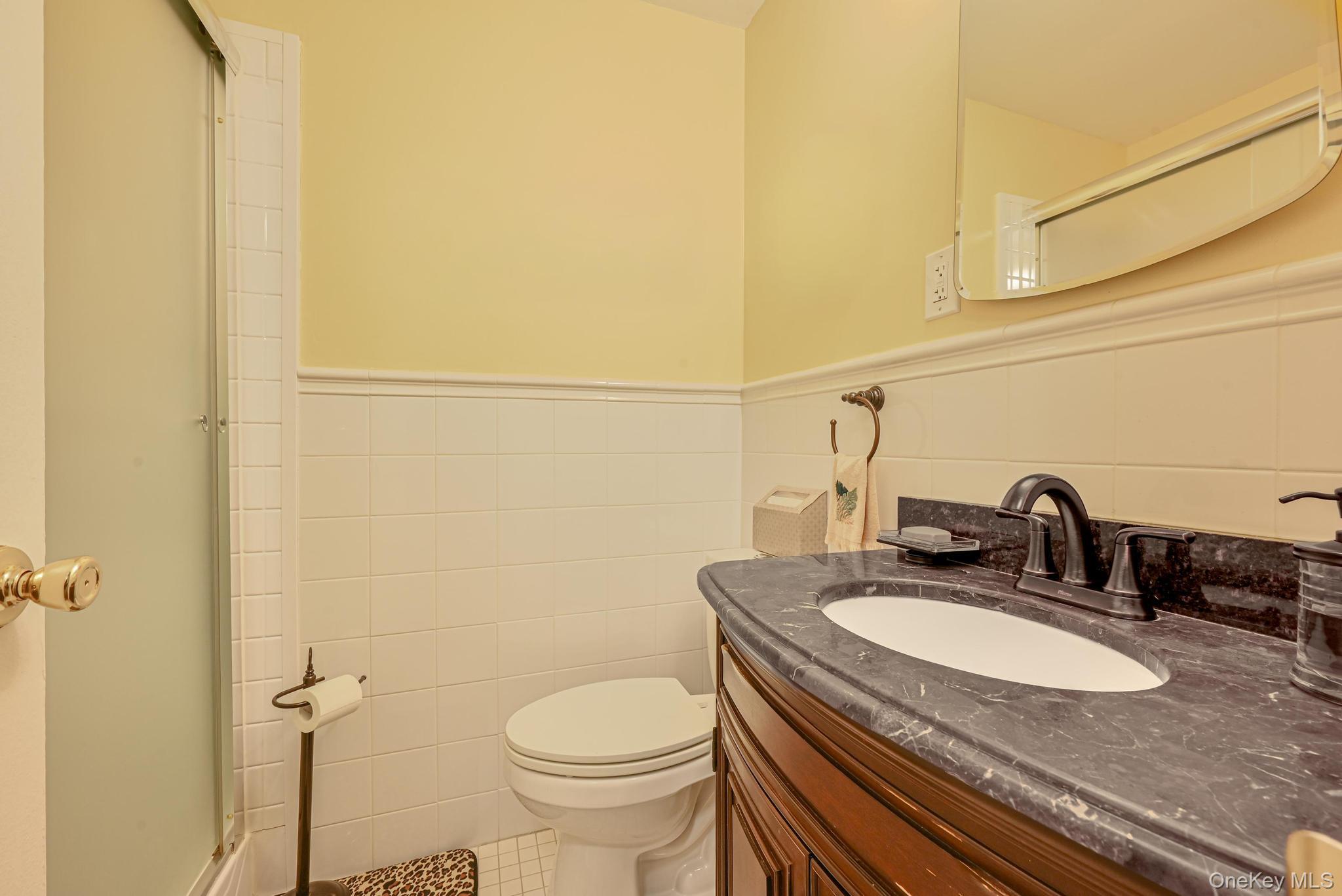 45 Roslyn Road, Roslyn Heights, NY 11577