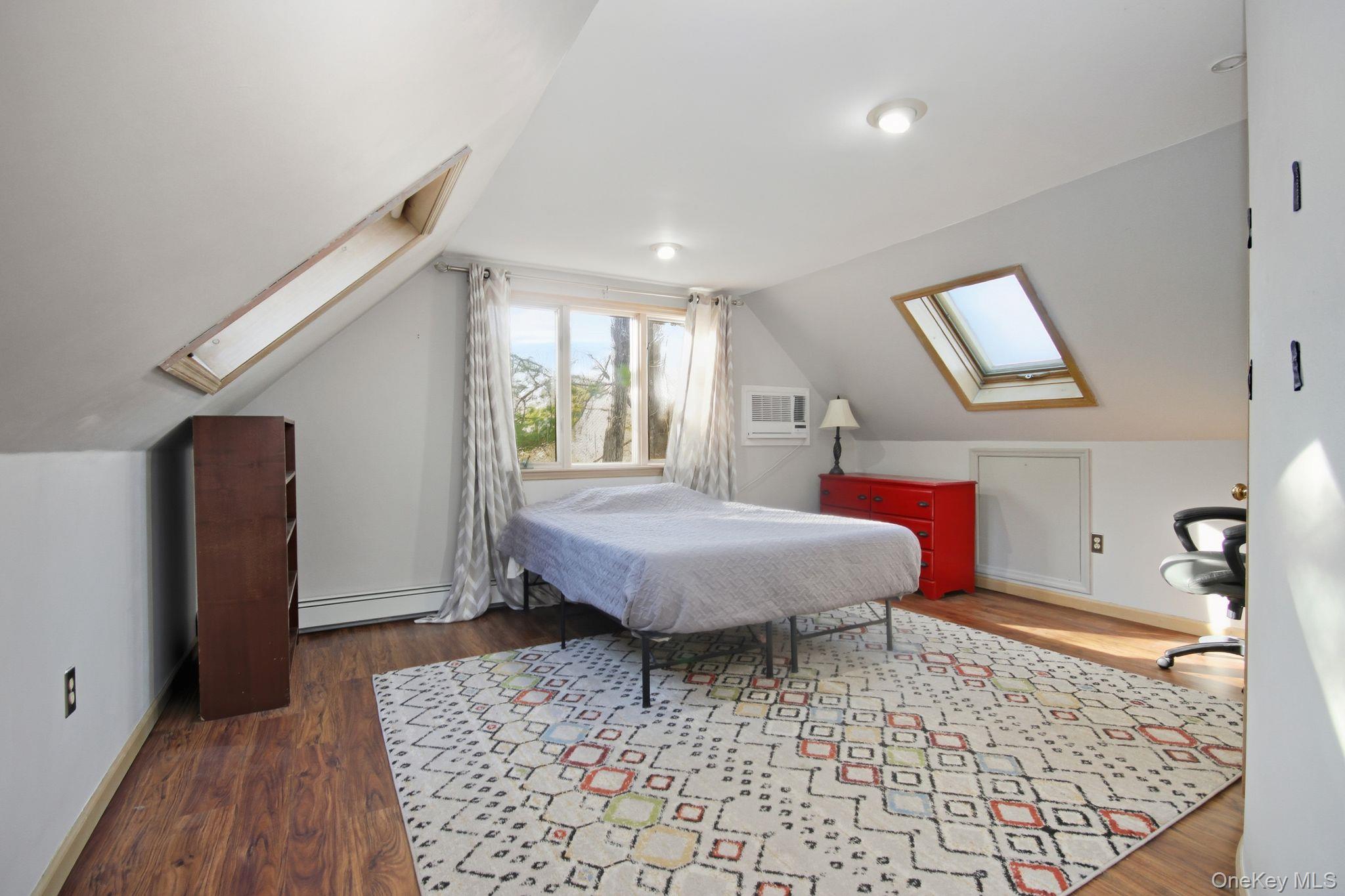 4 Carlyle Road, Hyde Park, NY 12538