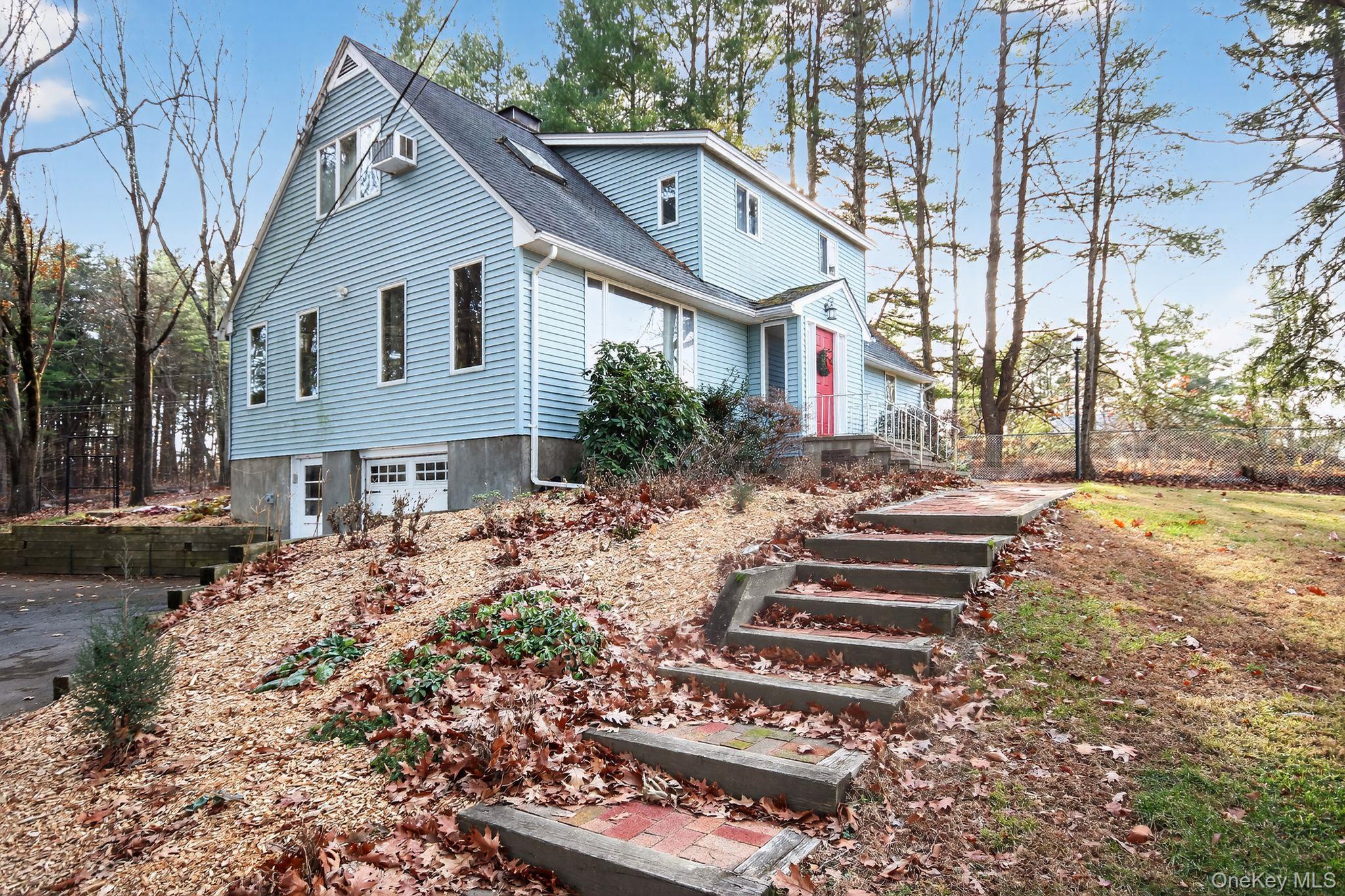 4 Carlyle Road, Hyde Park, NY 12538