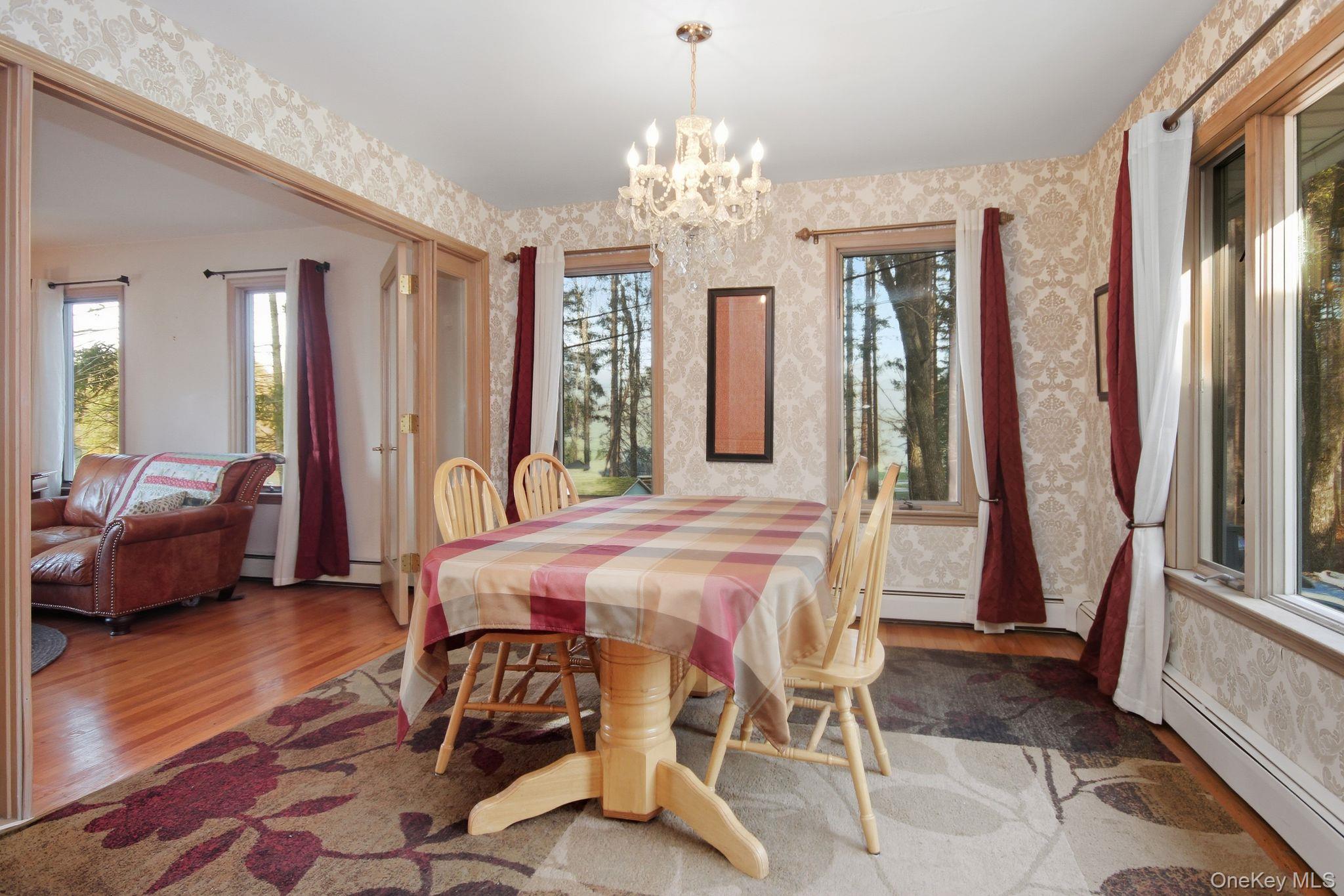 4 Carlyle Road, Hyde Park, NY 12538