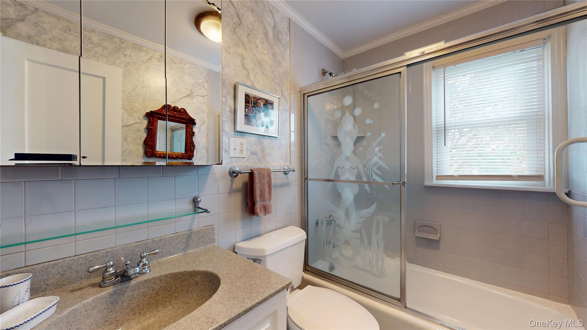 65 A Little Pine Lane, East Quogue, NY 11942