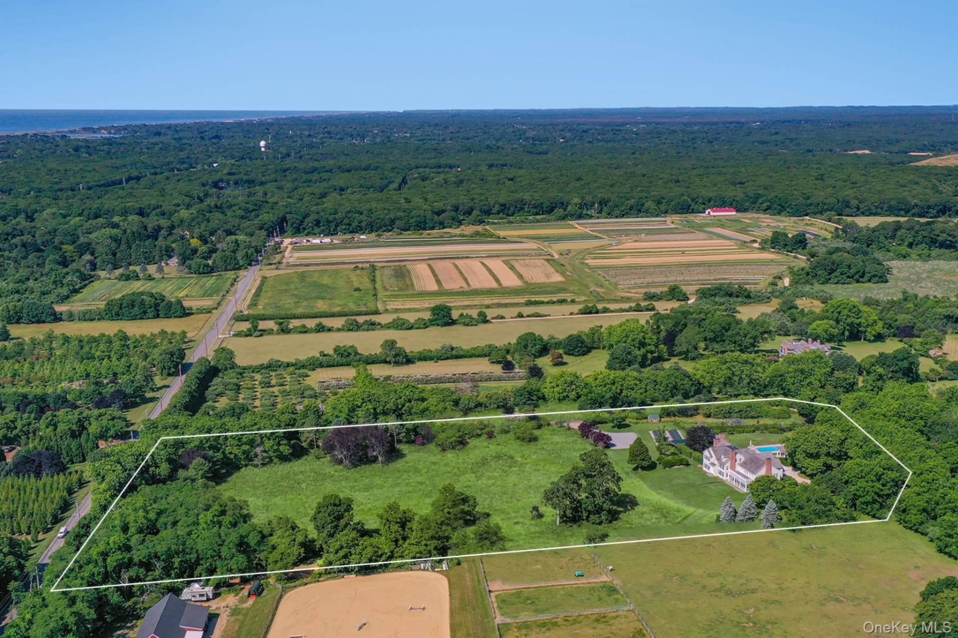 335 Town Lane, Amagansett, NY 11930