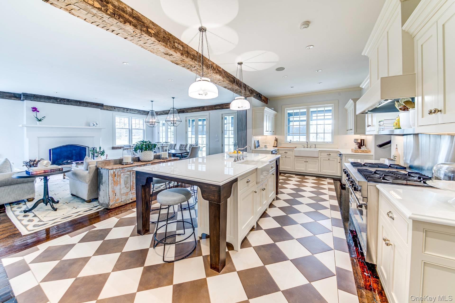 335 Town Lane, Amagansett, NY 11930