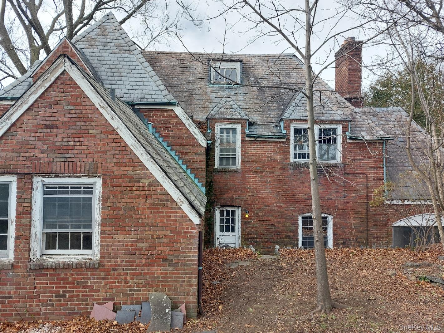 125 a/k/a 33 Cedar Lane, Bronxville, NY 10708