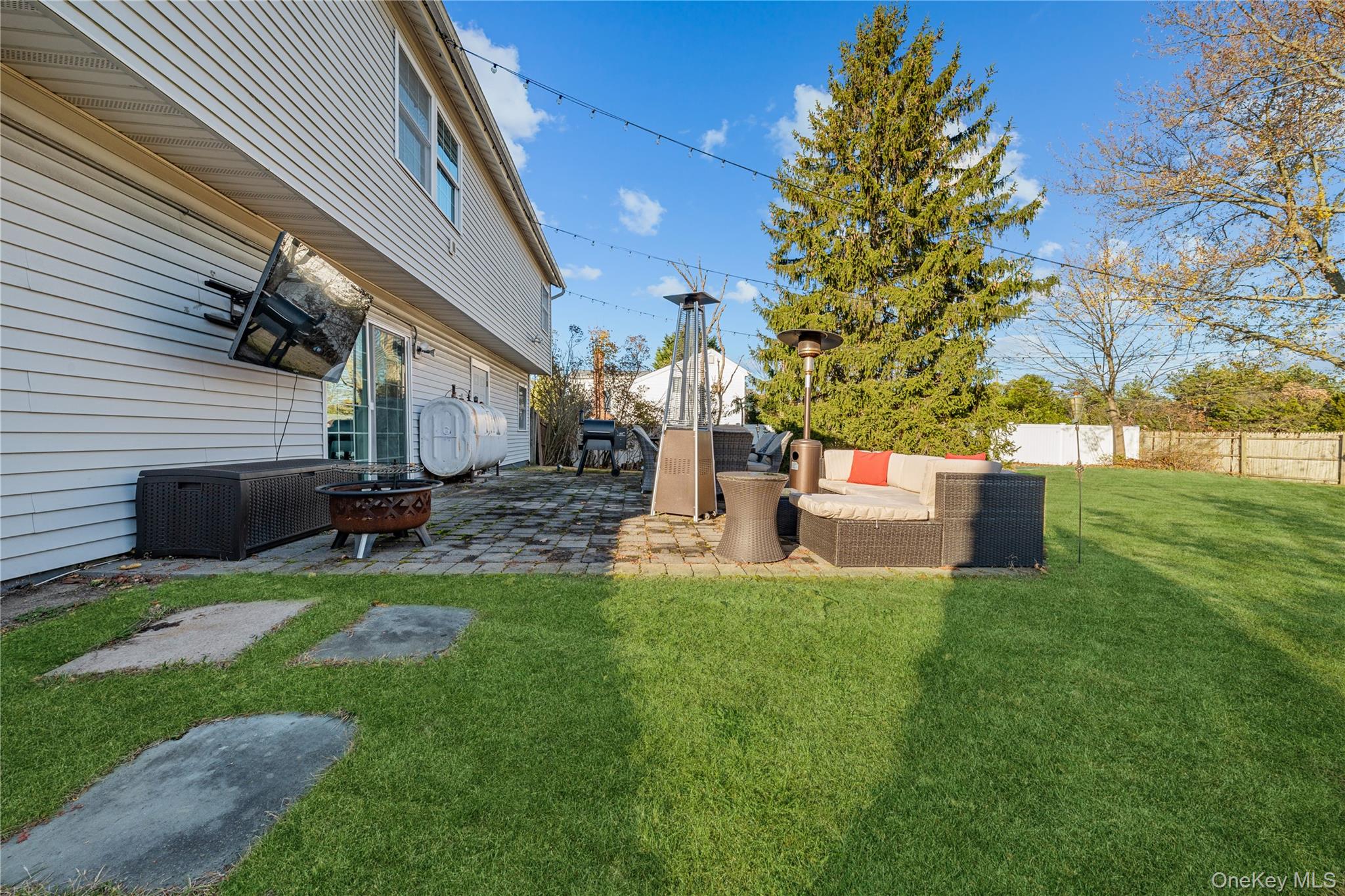 60 Mercury Avenue, East Patchogue, NY 11772