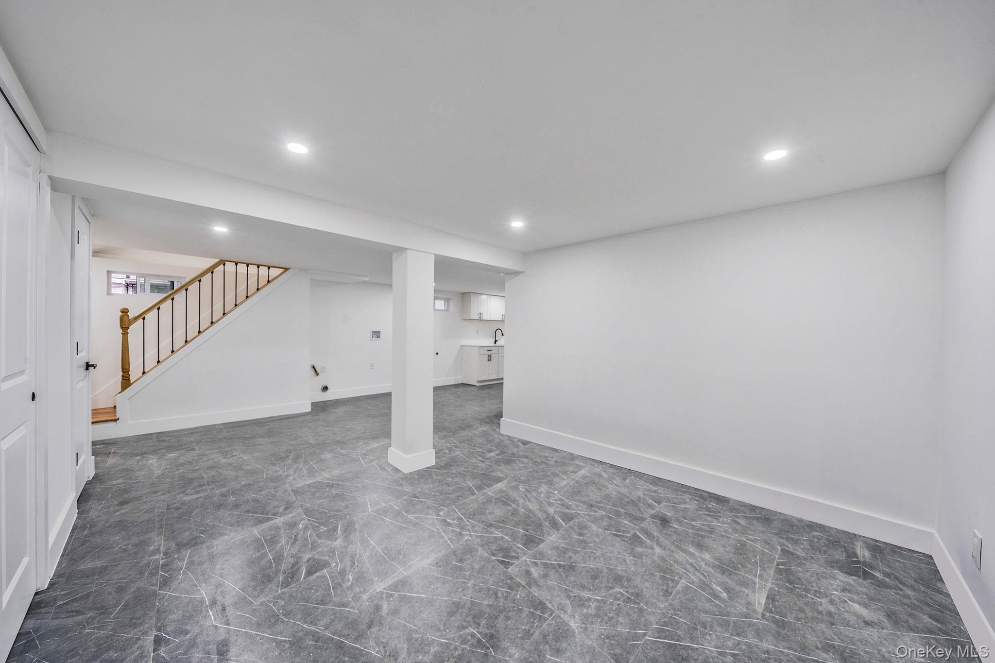 21407 110th Avenue, Queens Village, NY 11429