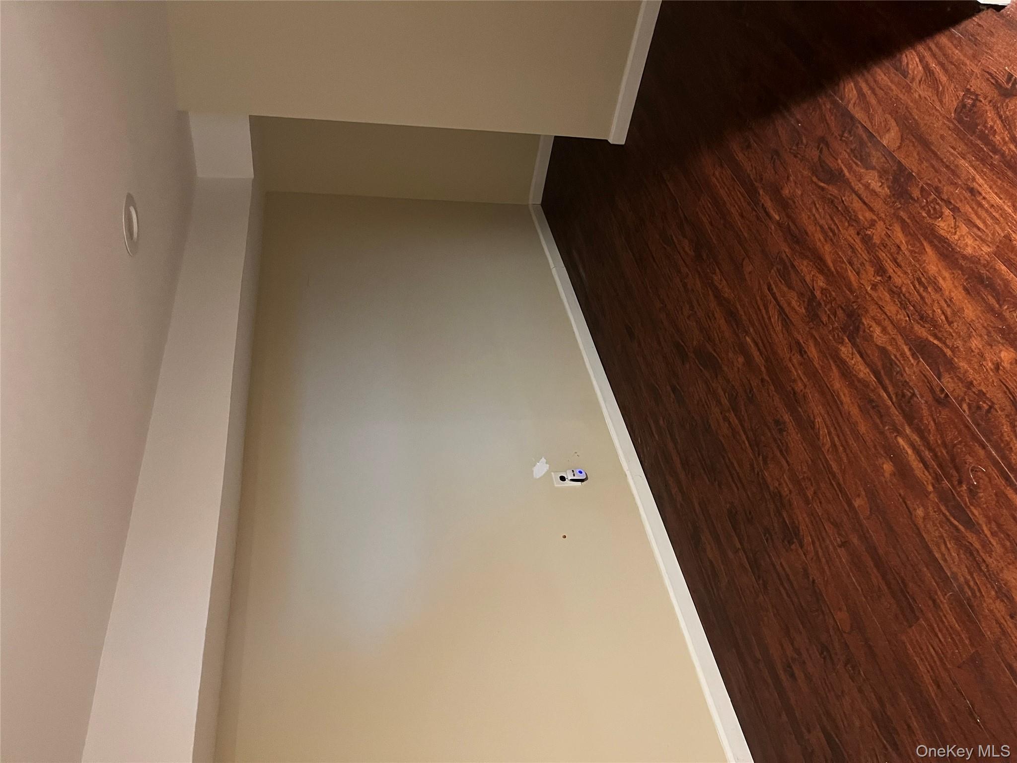 7 Floyd Place, East Norwich, NY 11732