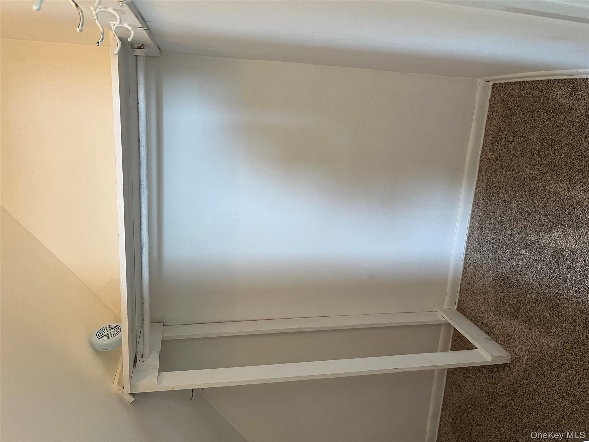 7 Floyd Place, East Norwich, NY 11732