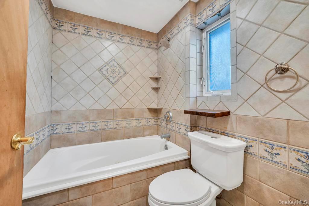 88 Marlboro Road, Valley Stream, NY 11581