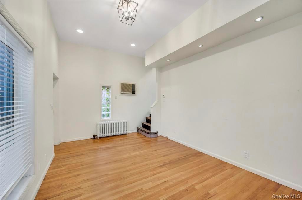 88 Marlboro Road, Valley Stream, NY 11581