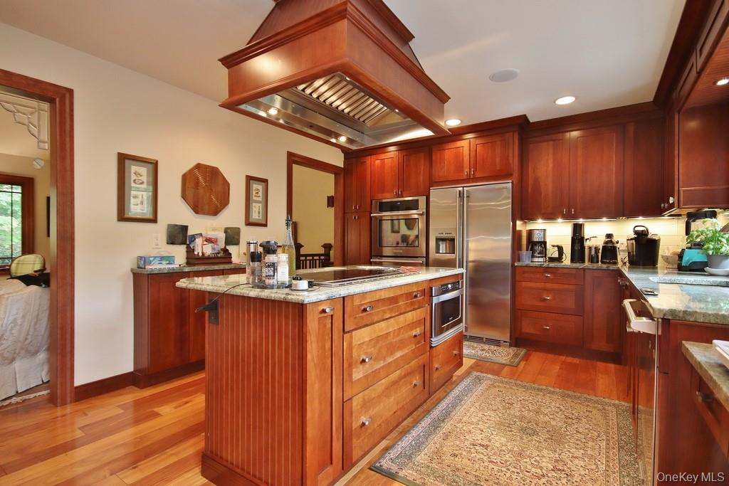 58 Hidden Hollow Lane, Millwood, NY 10546