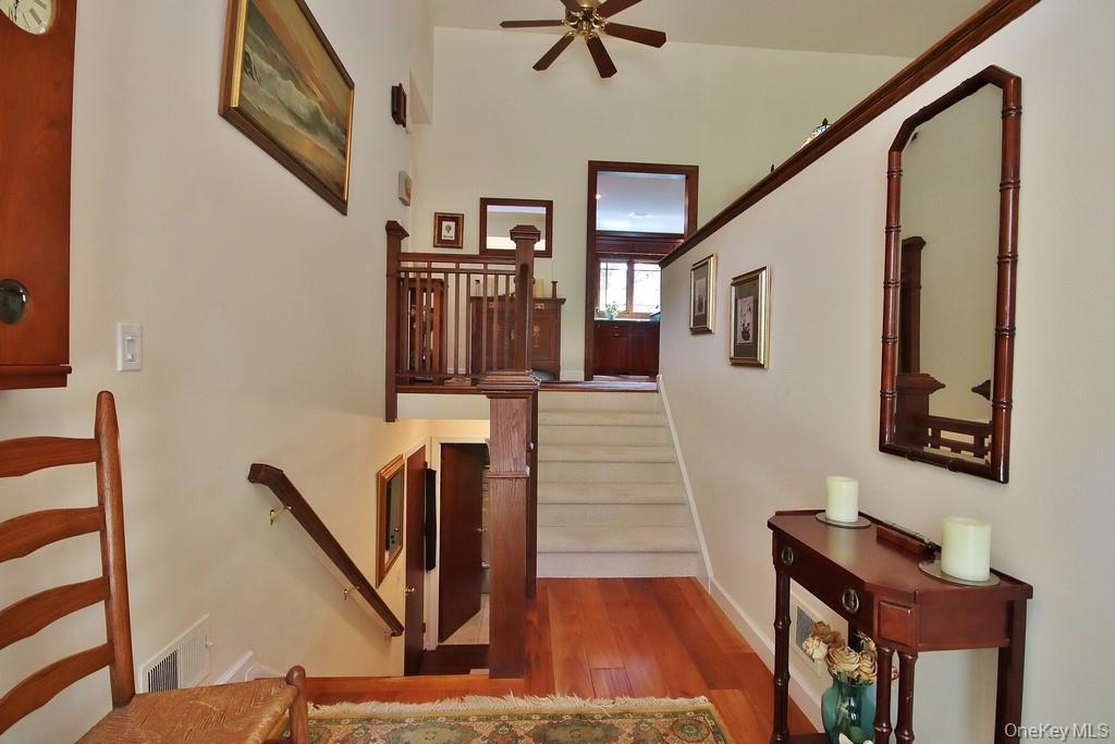 58 Hidden Hollow Lane, Millwood, NY 10546