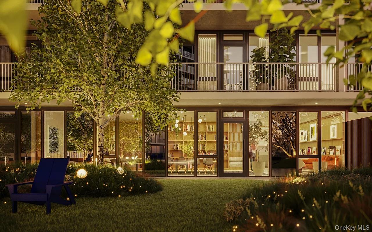 131-02A 40th Road # 10F, Flushing, NY 11354