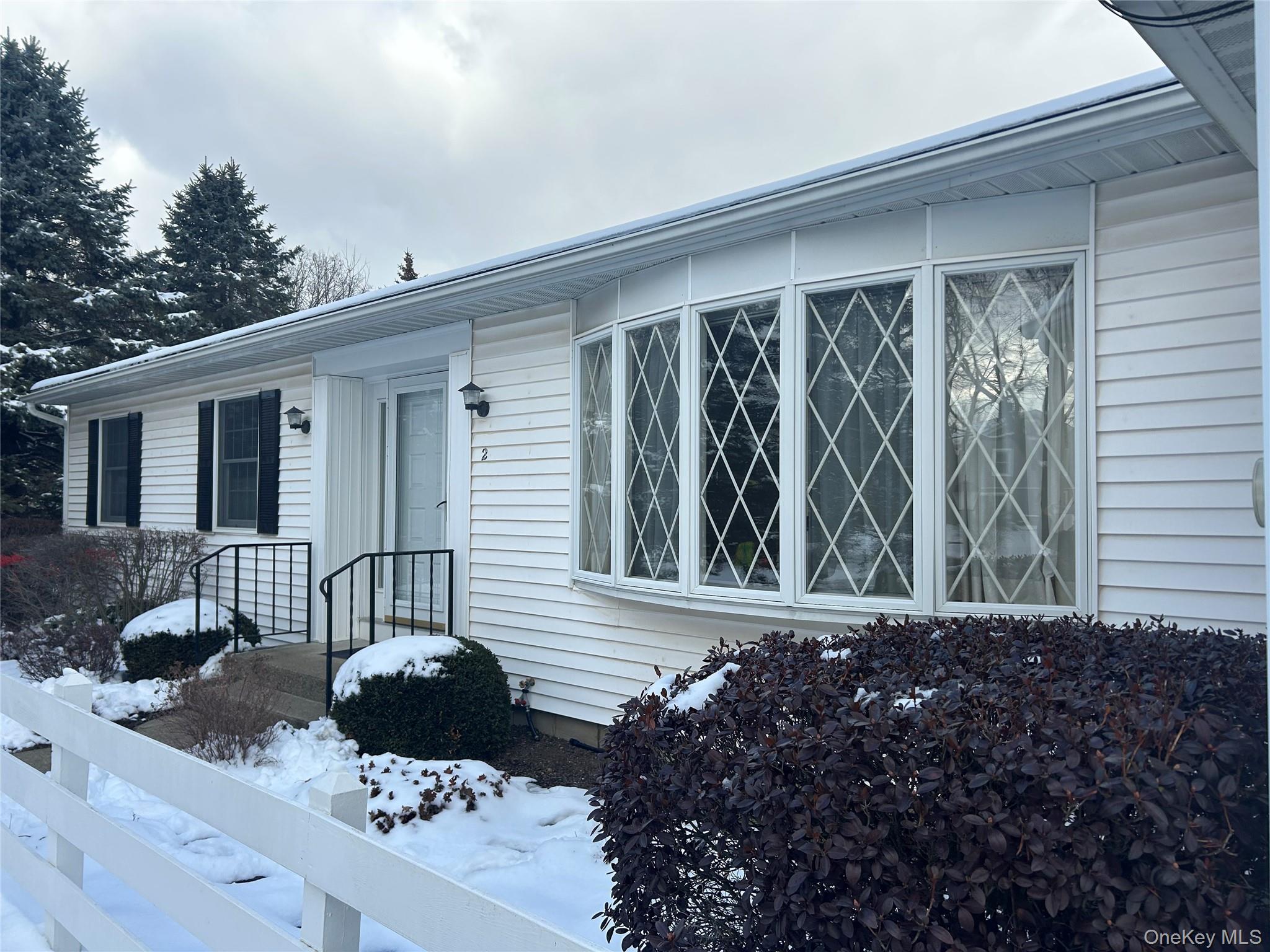 2 Scism Circle, Red Hook, NY 12571